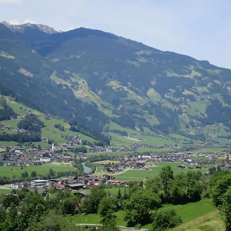 Trojer-1 By Interhome شقة *