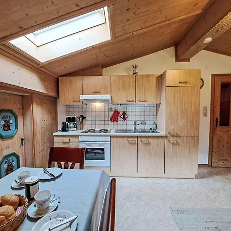 Trojer-1 By Interhome شقة *